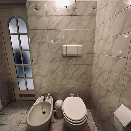 Paid Parking Available- In Centro Storico A Lejlighed *