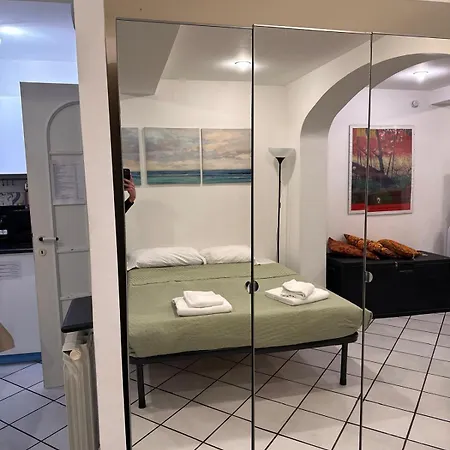 Paid Parking Available- In Centro Storico A * Genova