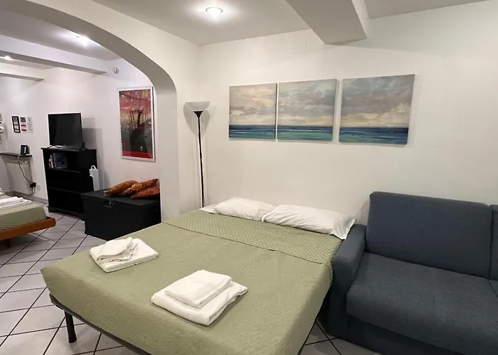 Paid Parking Available- In Centro Storico A Apartmán *