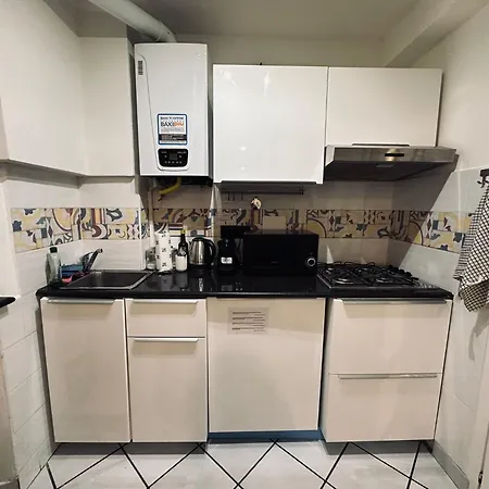 Paid Parking Available- In Centro Storico A 아파트 *